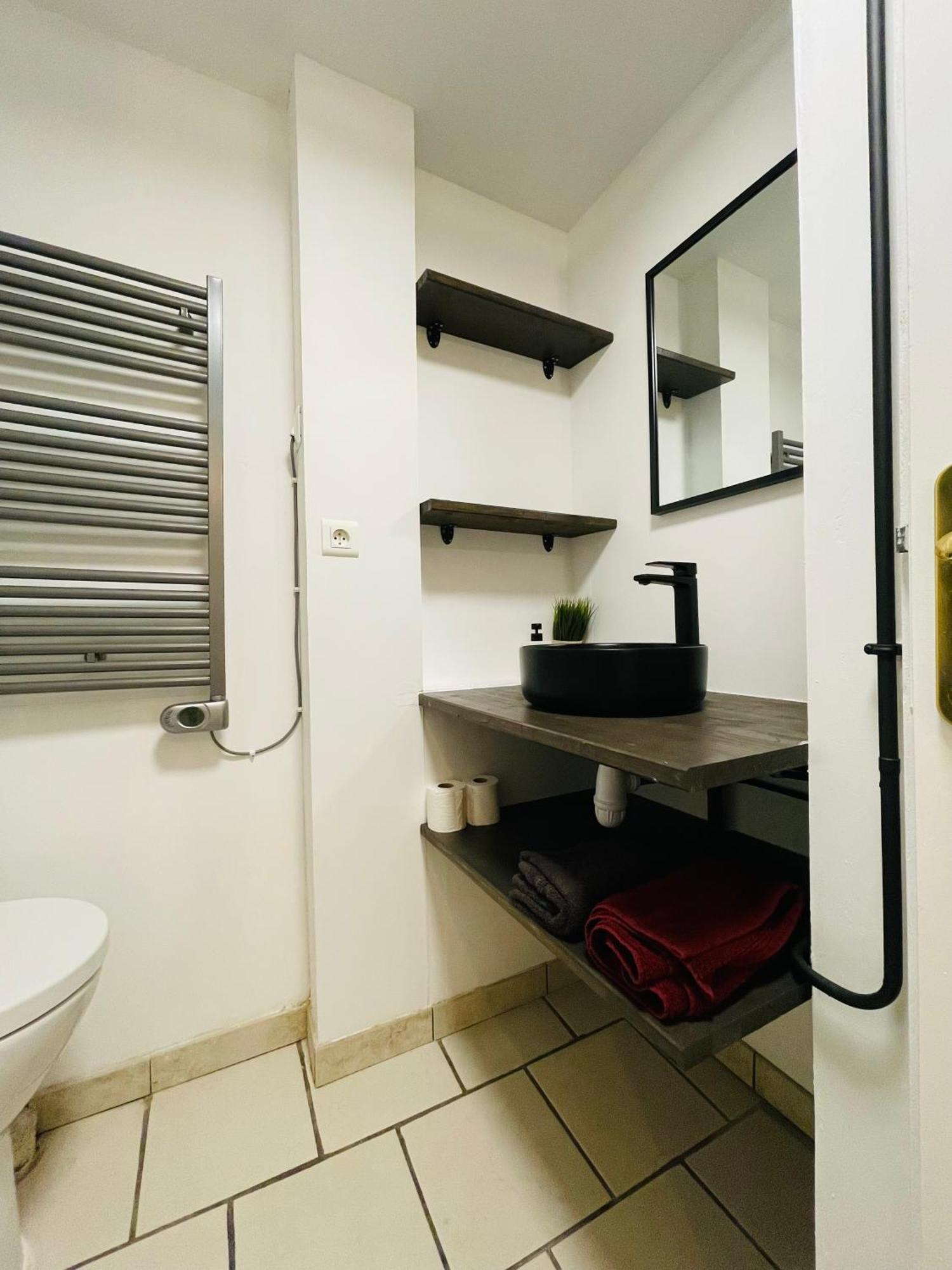 Charmant Appartement Au Coeur De Bourges Dış mekan fotoğraf