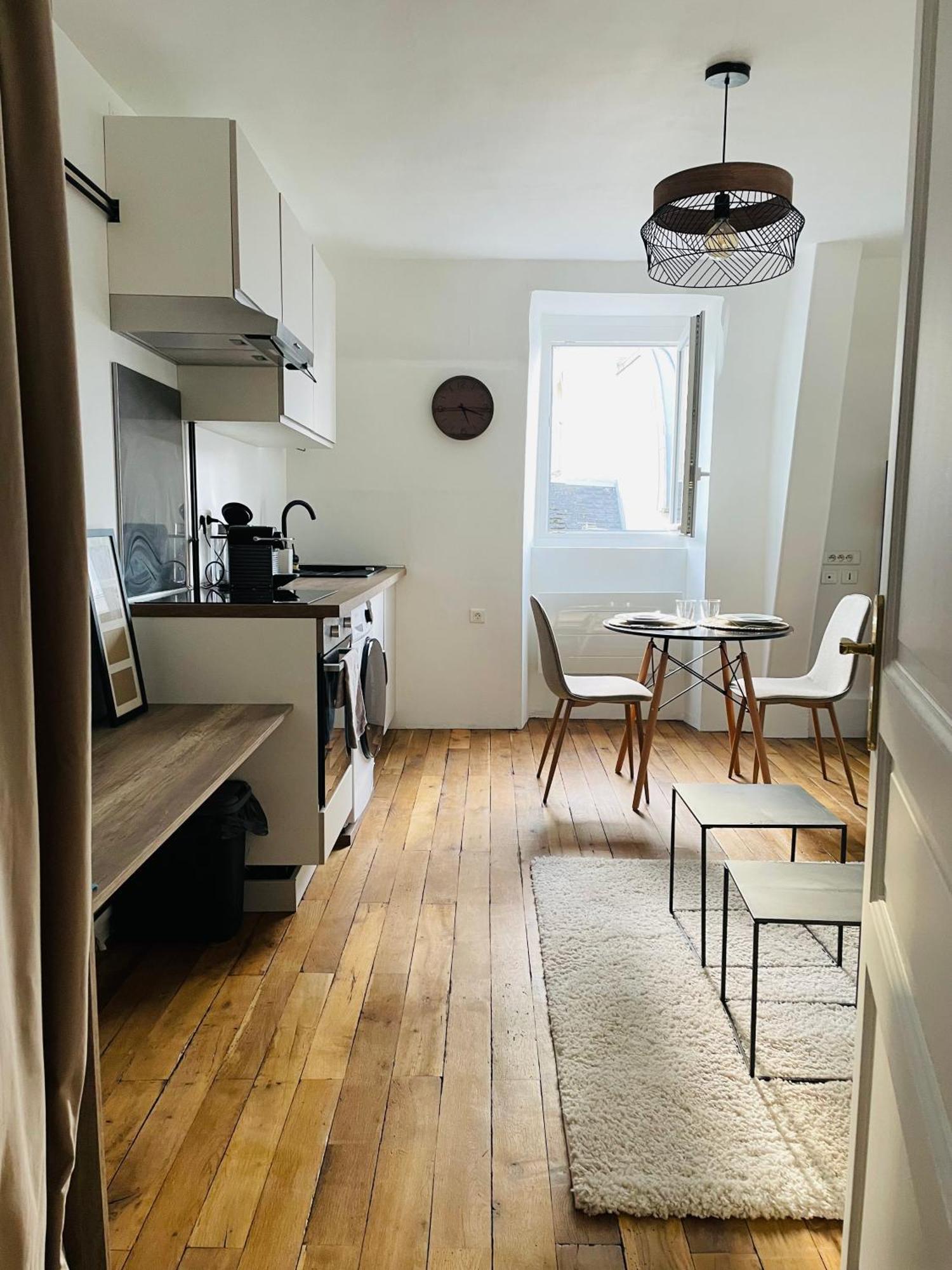 Charmant Appartement Au Coeur De Bourges Dış mekan fotoğraf