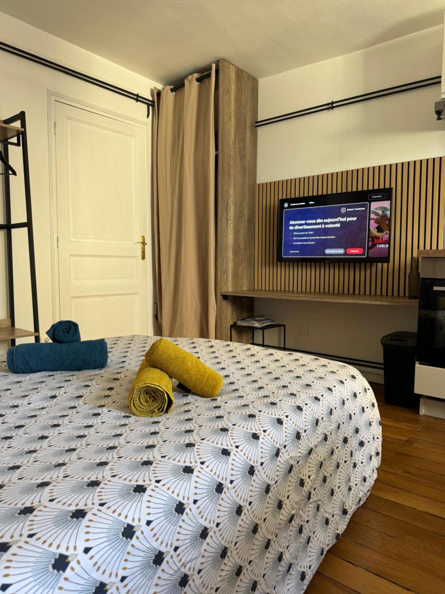 Charmant Appartement Au Coeur De Bourges Dış mekan fotoğraf