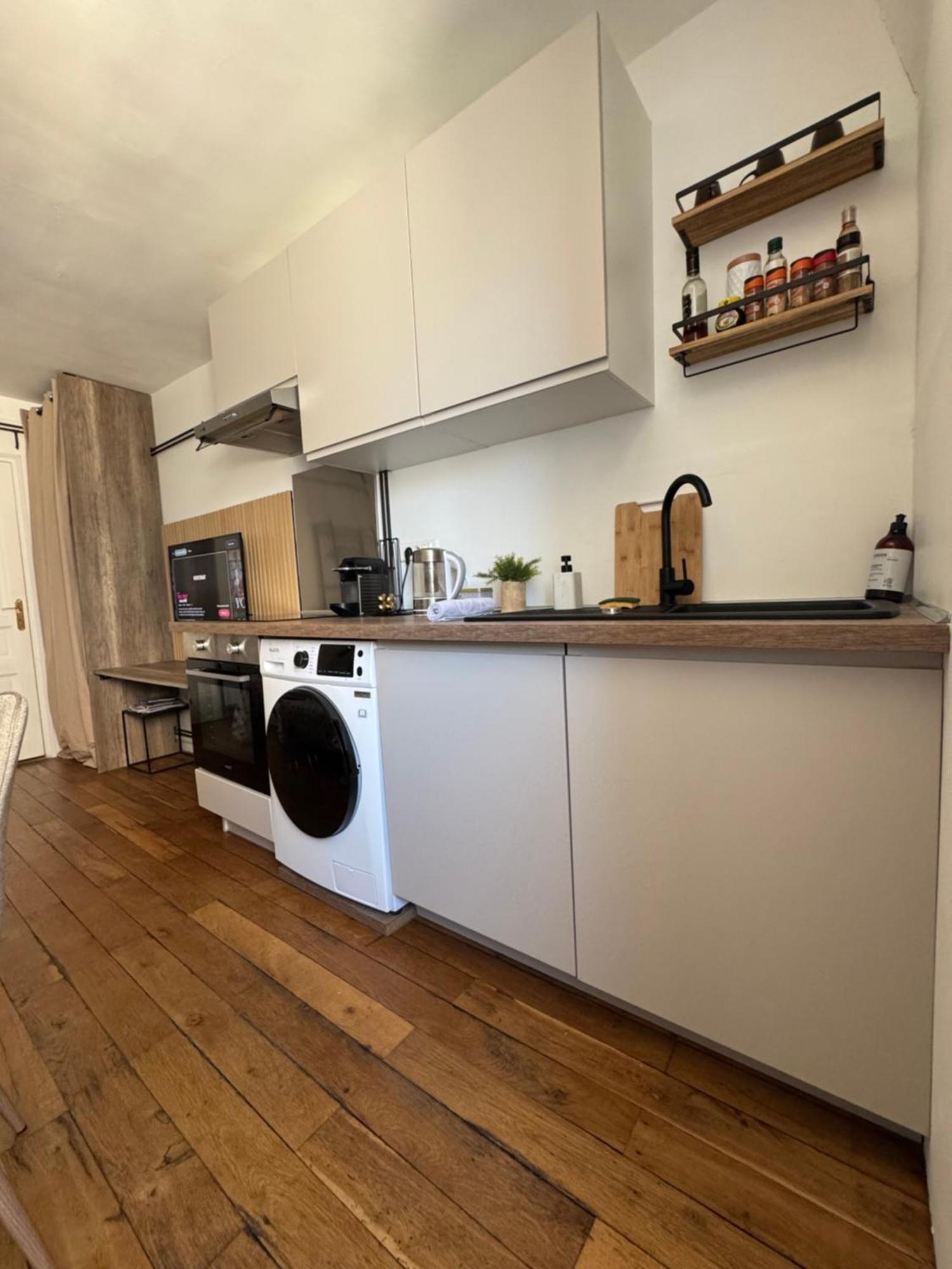 Charmant Appartement Au Coeur De Bourges Dış mekan fotoğraf